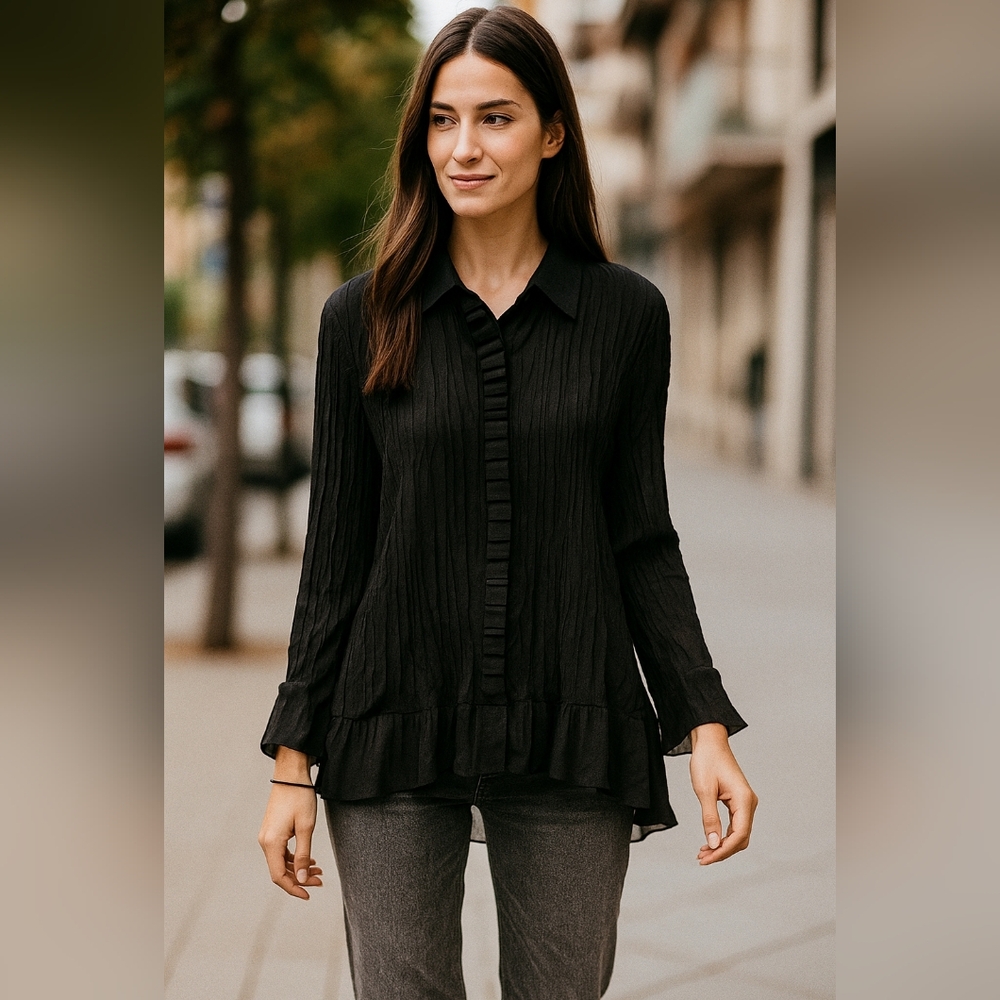 Theme Women's Elegant Black Pleated Blouse NWT Size 1X.